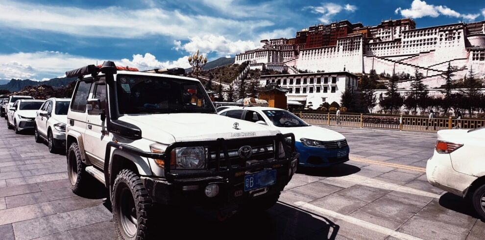 Professional Guides & Crew